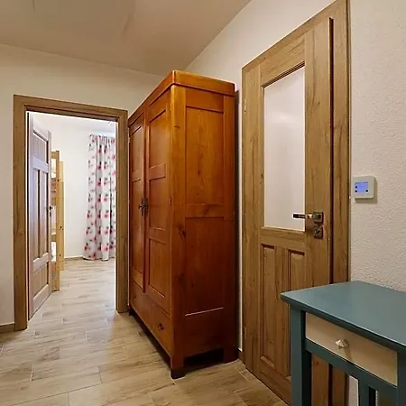 Matzo Hotel *